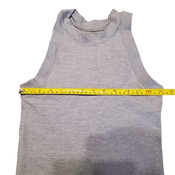 Athleta Renew Racerback Tank Women's Size Small Like New Light Grey Ribbed - Picture 7 of 12
